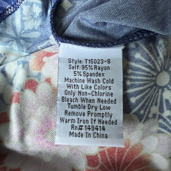 Johnny Was Large Pajaro Favorite 3/4 Sleeve V-Neck Multicolor Top NWT - Picture 9 of 9